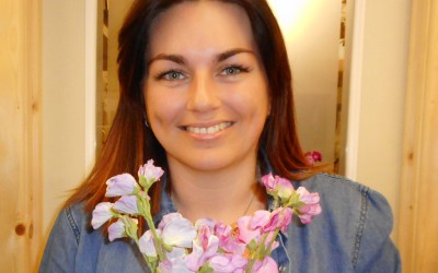 Meet the Team and Their Favourite Artificial Flowers