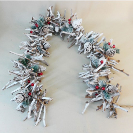 Christmas Garland Twigs Cones Berries and Spruce - X19302