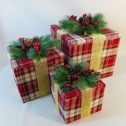 Tartan Boxes Christmas Decorations Set of Three - 17X011