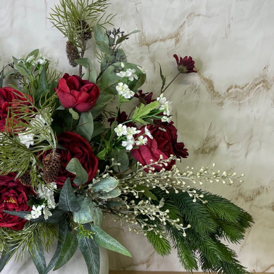 FELIZ NAVIDAD | WINTER FLORALS BOUQUET FELIZ NAVIDAD | WINTER FLORALS BOUQUET