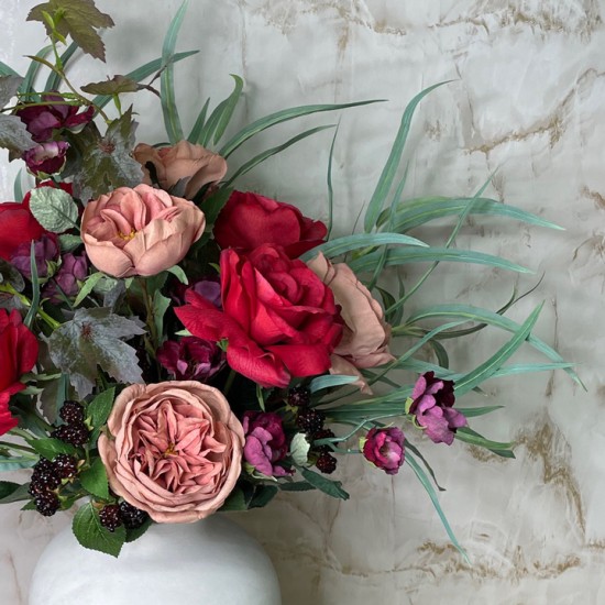 LOVE ACTUALLY | ROSES BLACKBERRIES EUCALYPTUS
