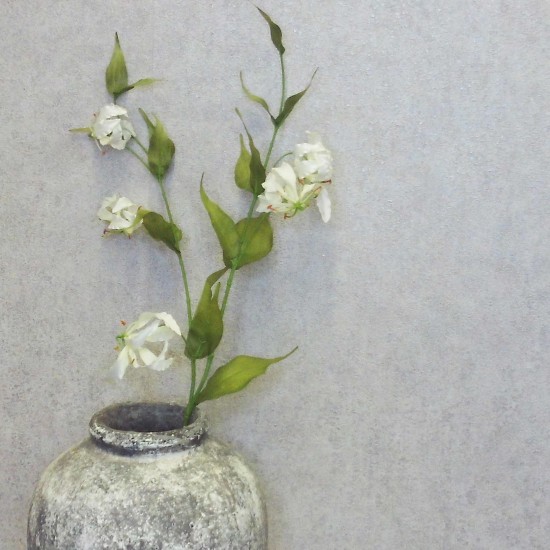 Silk Gloriosa Flame Lily White 98cm - G077 E3