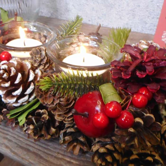 Apple and Pine Cone Christmas Tea Light Holder - X22055A FR1B