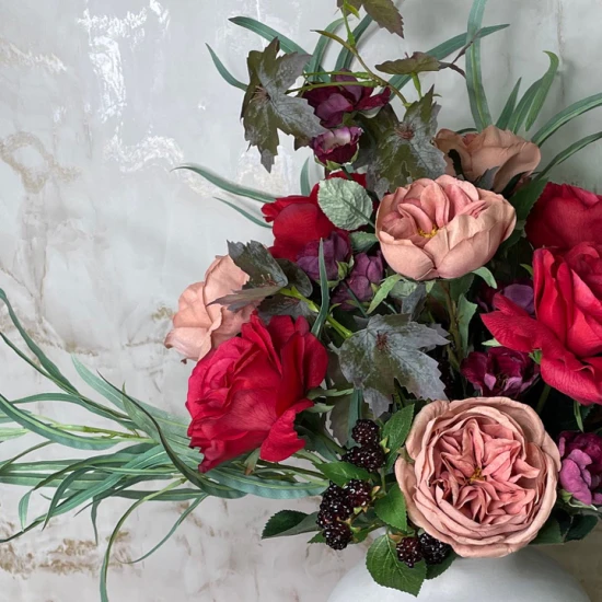 LOVE ACTUALLY | ROSES BLACKBERRIES EUCALYPTUS