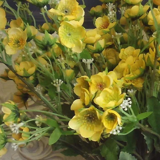 Artificial Buttercups Yellow 63cm - B081