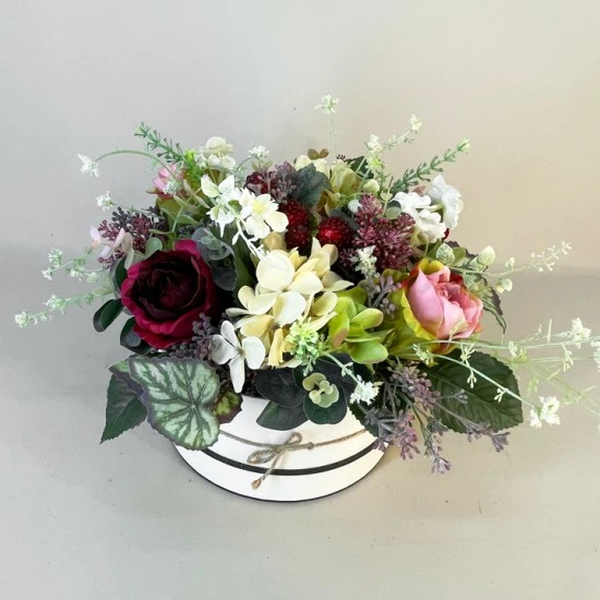 French Kiss Hat Box Flowers - ABV012 3D