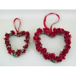 Vintage Rose Bud Hearts x 2 Red - R124 LL4