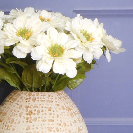 Zinnia and Bud Cream 43.5cm - Z040 S3